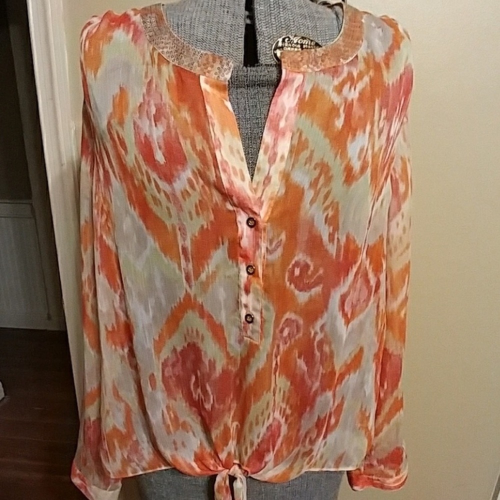 Chico’s tie front shirt- size 2 (12-14)